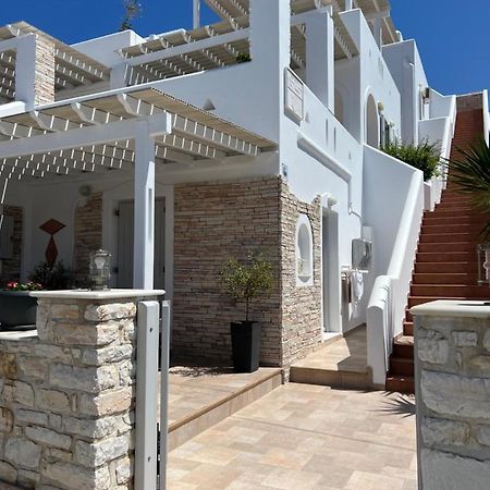 Katerina Apartments & Studios Науса Екстериор снимка